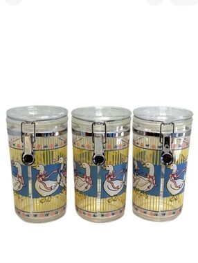 🌺 Vintage Plastic Duck Print Canister Set - 3pc